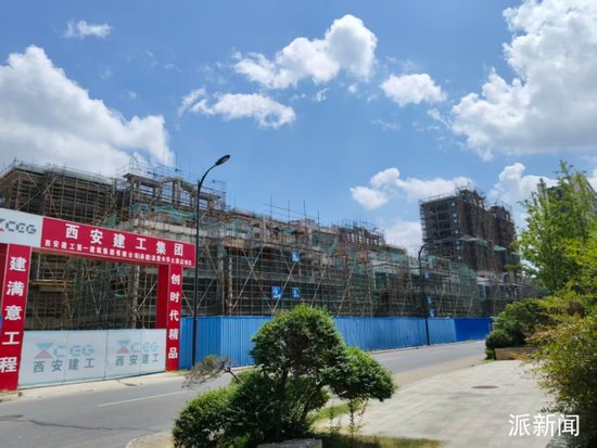 欠薪欠税欠款!安徽临泉县现代商贸重点工程真爱年华大酒店建设项目停摆